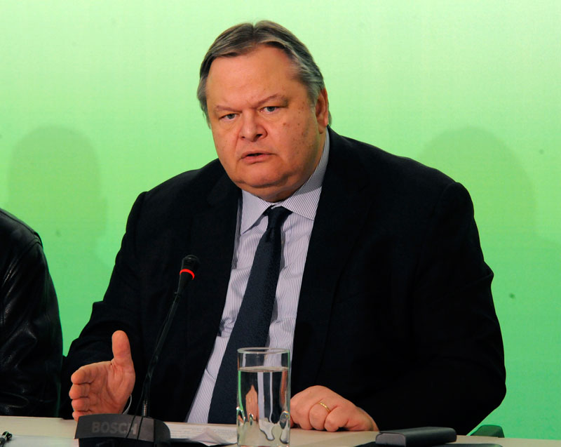 Ο Βενιζέλος για τα αιματηρά επεισόδια στην Αίγυπτο