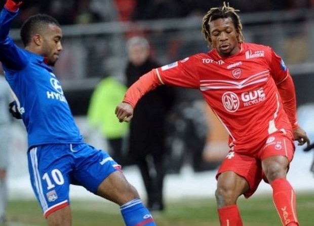 Πολύ κοντά σε Μπόνγκ ο Ολυμπιακός