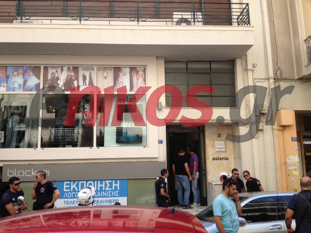 ΦΩΤΟ-Απαρηγόρητοι οι συνεργάτες του Ασλάνη
