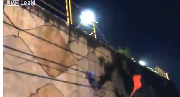 BINTEO-Φωτορεπόρτερ τραυματίζεται την ώρα του καθήκοντος