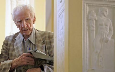 Πέθανε ο υπ’ αριθμόν ένα καταζητούμενος ναζιστής