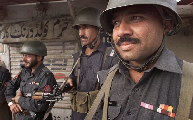 Έκρηξη στο Πακιστάν με δεκάδες θύματα