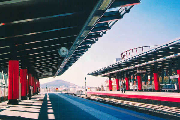 Συνέλαβαν δύο ανήλικους για ληστεία