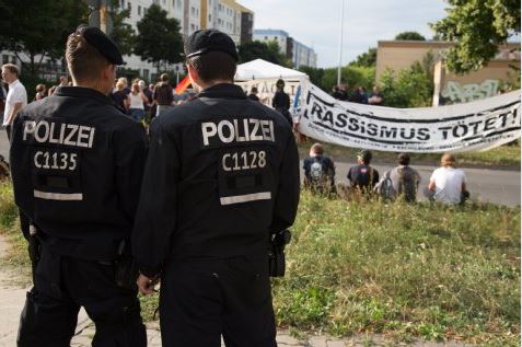 Διαδηλώσεις και συγκρούσεις στη Γερμανία