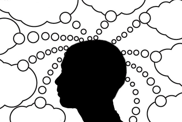 10 συχνές καθημερινές σκέψεις που σαμποτάρουν όλη τη ζωή μας