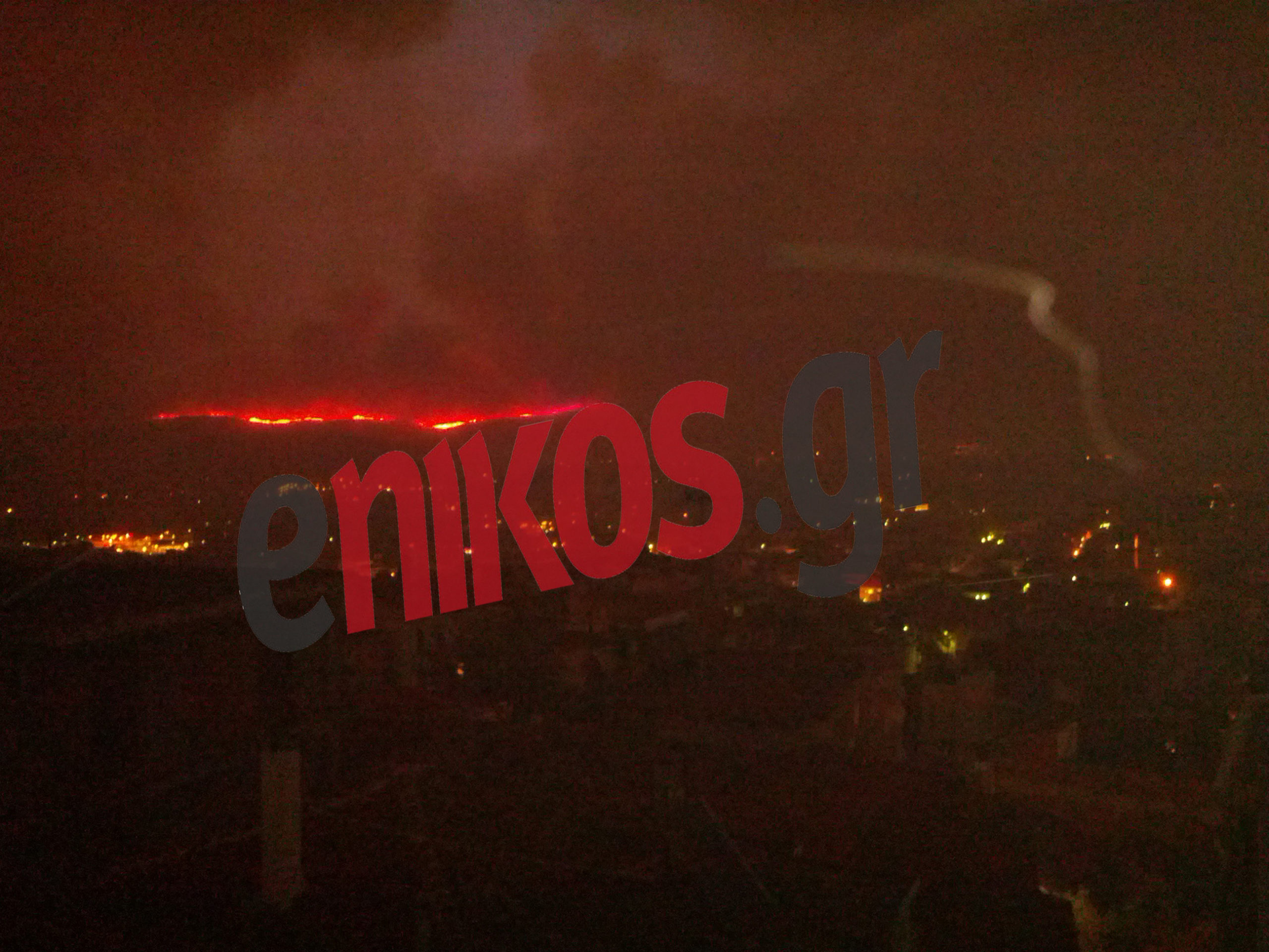 Μάχη με τις φλόγες στη Βοιωτία