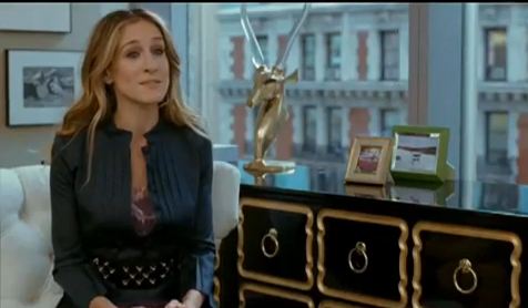 Στην Αίγινα “έδεσε” η Σάρα Τζέσικα Πάρκερ