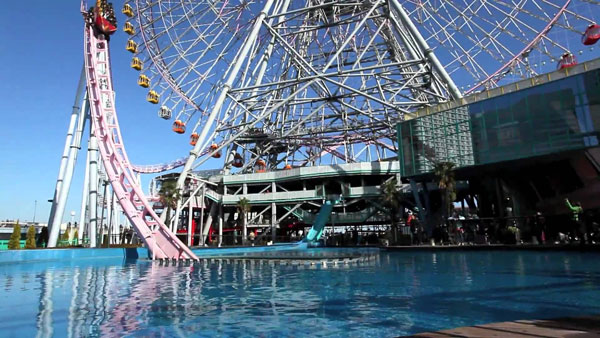 “Υποβρύχιο” τρενάκι λούνα παρκ