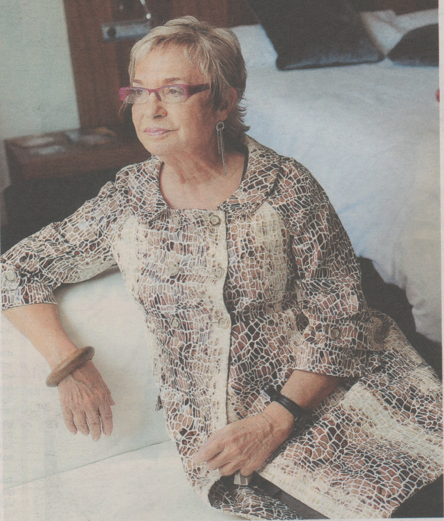 “Έφυγε” η αυτοκράτειρα των ενδυμάτων