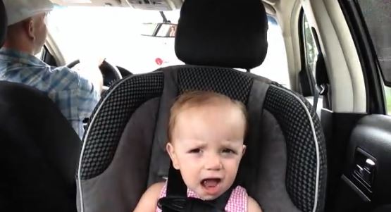 Η μικρότερη θαυμάστρια του Έλβις