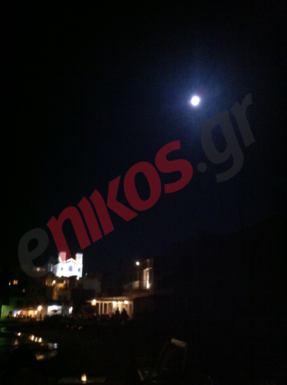 ΦΩΤΟ-Η πανσέληνος στην Πάρο