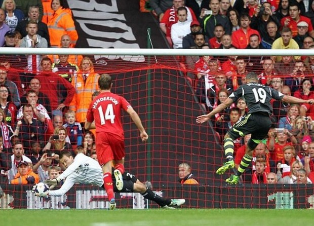 Πρεμιέρα με νίκη η Λίβερπουλ