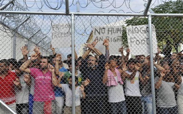 Ιταλία: Εξέγερση σε κέντρο κράτησης μεταναστών