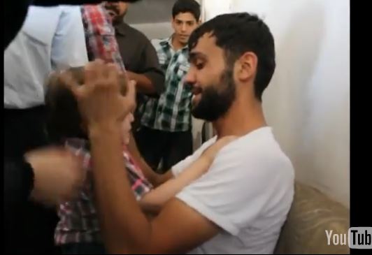 ΒΙΝΤΕΟ-Πατέρας συναντά το «νεκρό» γιο του