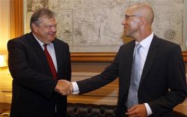 Αυτά συζήτησαν Βενιζέλος-Άσμουσεν