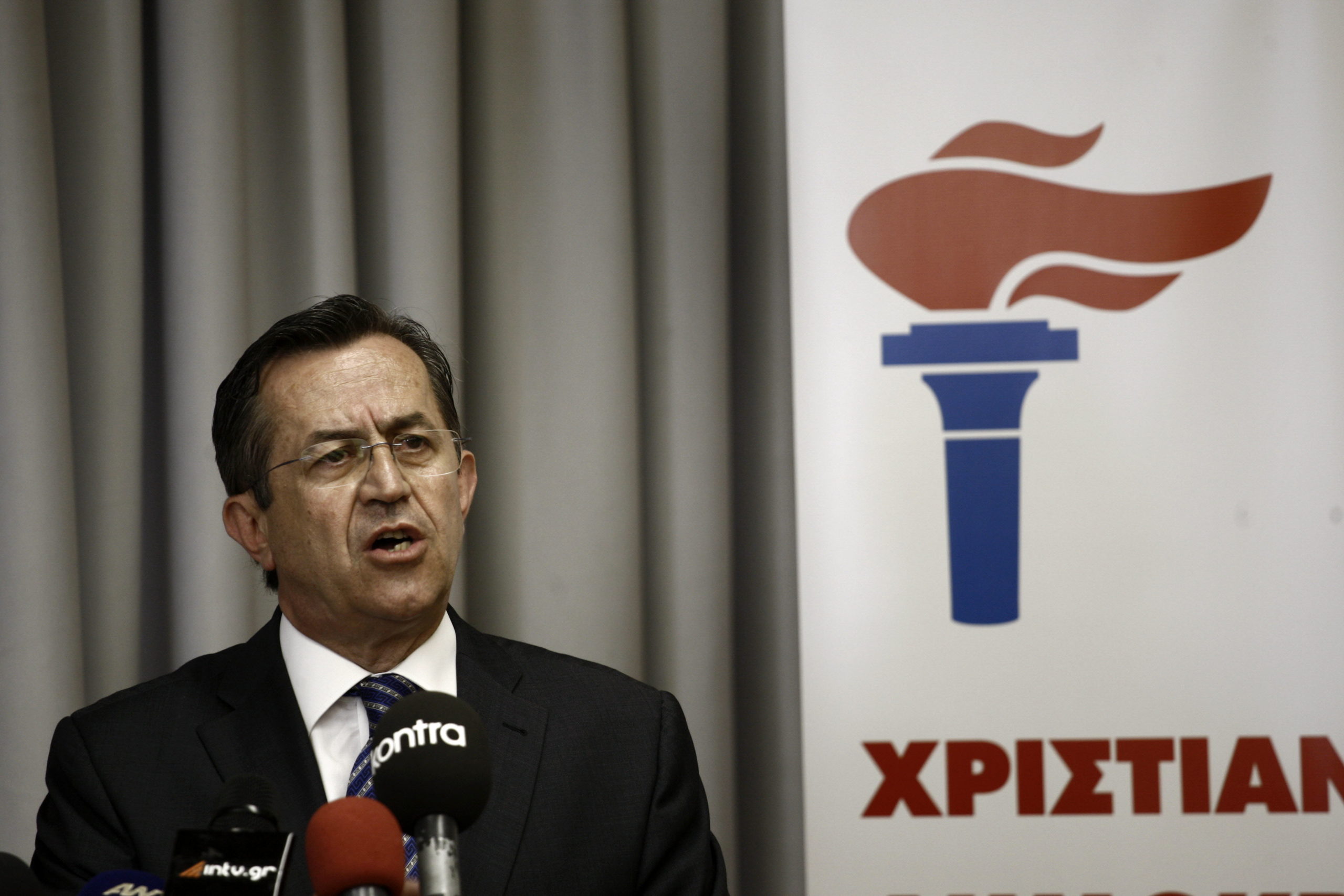 Αιχμές Νικολόπουλου κατά Παπανδρέου