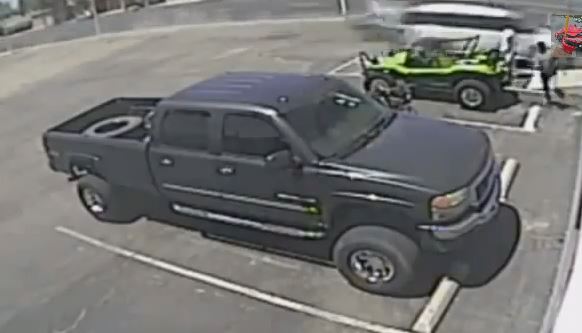 ΒΙΝΤΕΟ-Ευτυχώς δεν τους σκότωσε