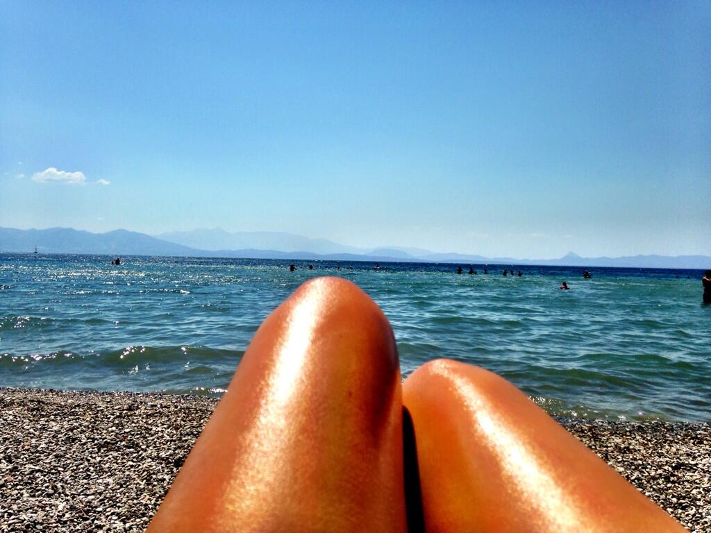 Η έγκυος ηθοποιός σε τολμηρή πόζα