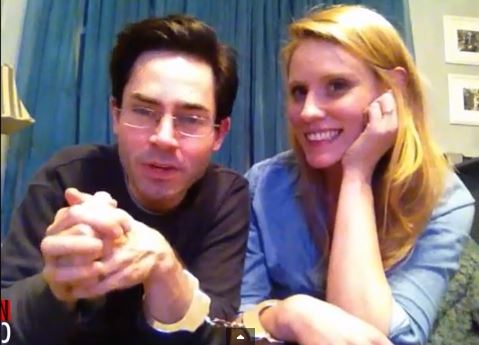 ΒΙΝΤΕΟ-Οι χειροπέδες τους έφεραν πιο…κοντά