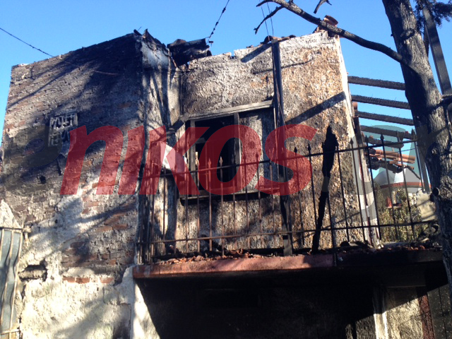 ΦΩΤΟ-Στις φλόγες η Ιερά Μονή Αγίας Άννης