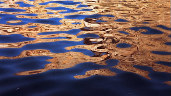 Ρύπανση στο λιμάνι του Ηρακλείου