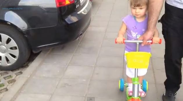 2χρονη γνωρίζει όλες τις μάρκες αυτοκινήτων