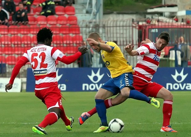 Ηρωική ισοπαλία με δέκα παίκτες