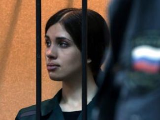 Η απεργία πείνας την οδήγησε στο νοσοκομείο