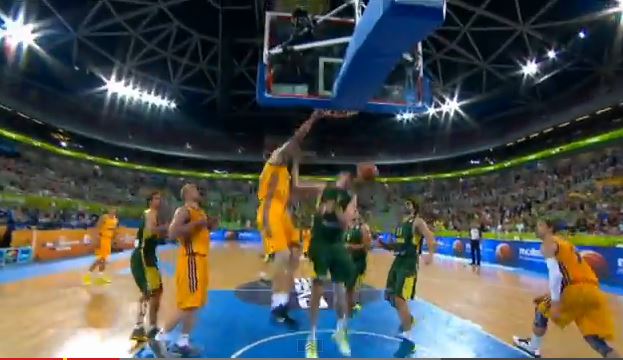 ΒΙΝΤΕΟ-Buzzer beater και καρφώματα