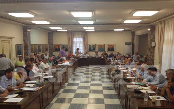 Ένταση σε δημοτικό συμβούλιο