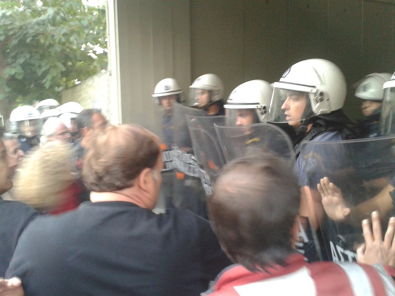 Εκπαιδευτικοί καταγγέλλουν αστυνομικούς