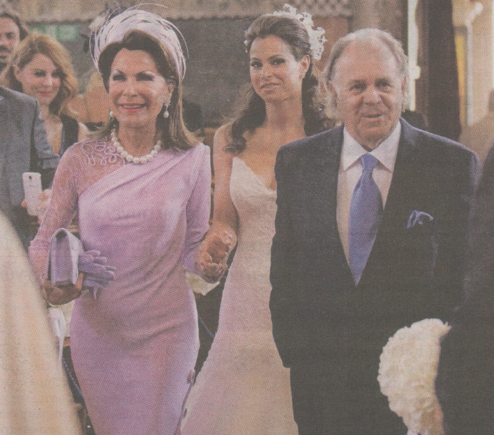 Η Γιάννα πάντρεψε την κόρη της