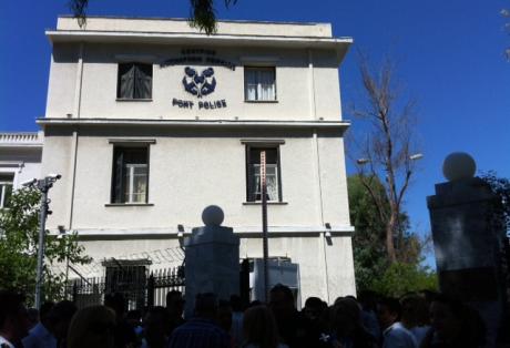 Μήνυσαν τον λιμενάρχη Πειραιά οι πλοηγοί