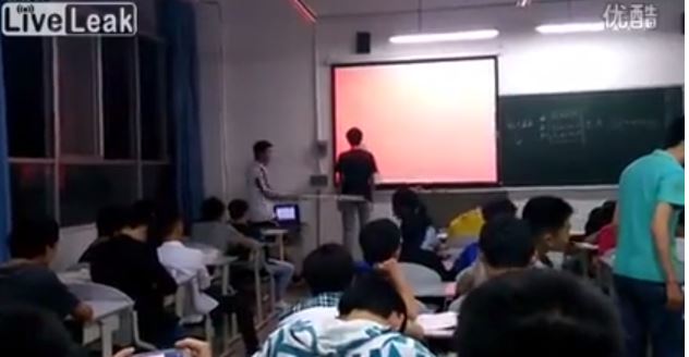 ΒΙΝΤΕΟ-Ο δάσκαλος του χάρακα…