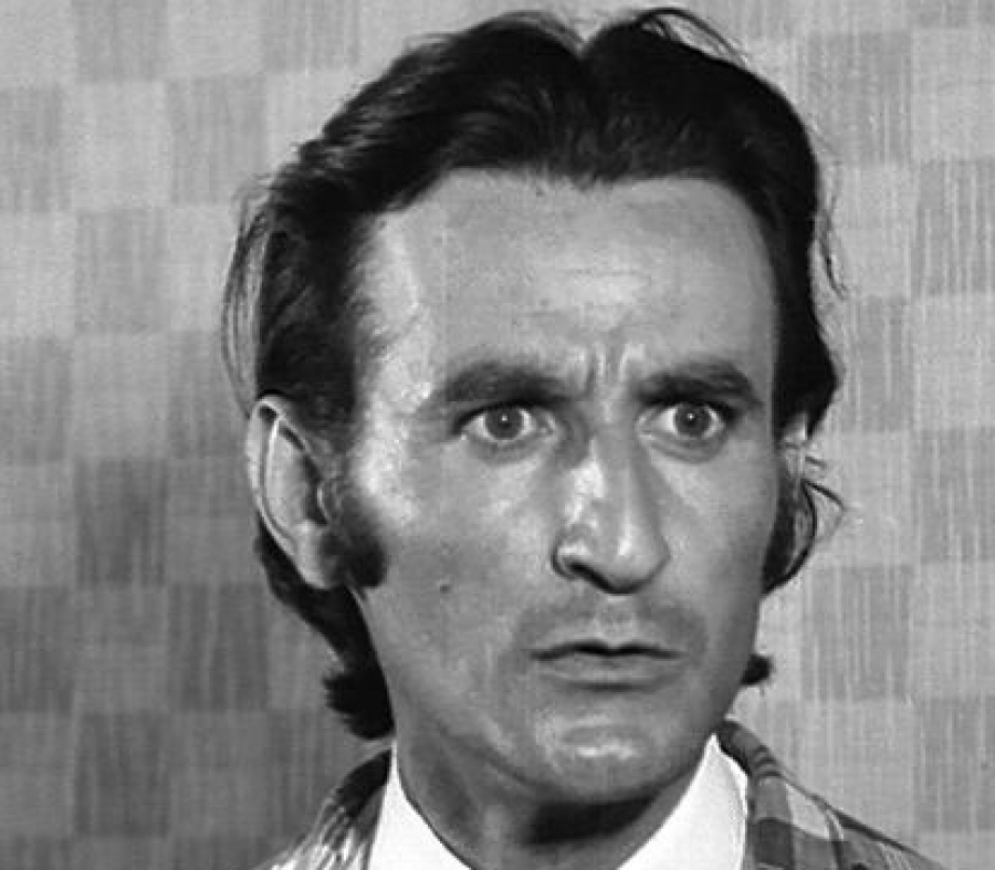 Σαν σήμερα γεννήθηκε ο Σωτήρης Μουστάκας