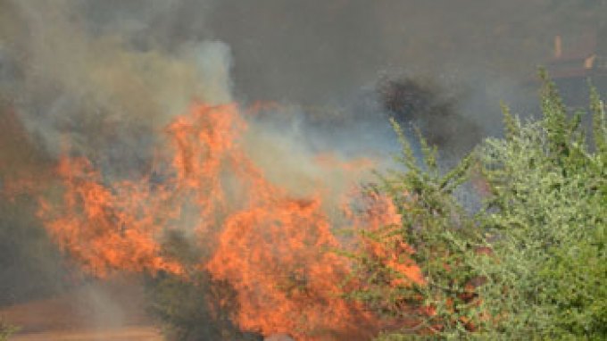 Σε εξέλιξη πυρκαγιά στο Ρέθυμνο