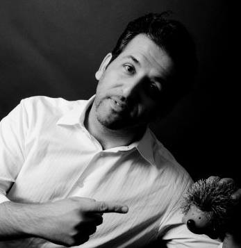 Το Love Radio 97,5 καλωσορίζει τον Δημήτρη Ψεματίκα