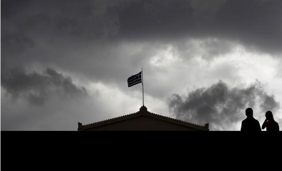 Η χώρα σε κρίσιμη καμπή