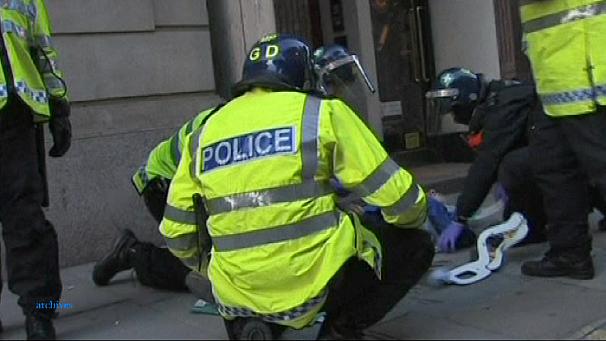 Μαζικές συλλήψεις σε διαδηλώσεις στο Λονδίνο