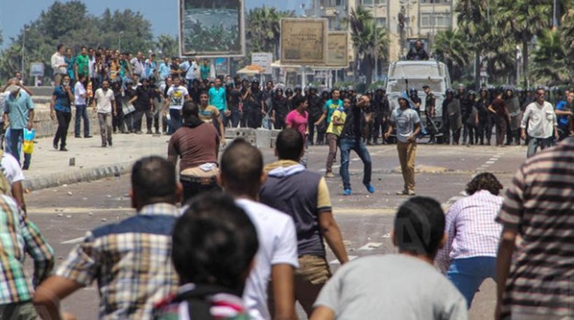 Αιματηρές συγκρούσεις στην Αίγυπτο