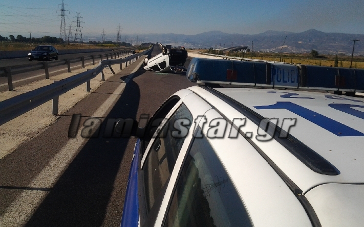 ΦΩΤΟ-Ντεραπάρισε στην Εθνική Οδό