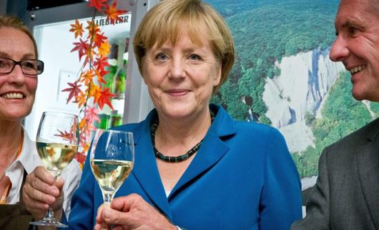 ΦΩΤΟ-Τα… έτσουξε η Μέρκελ