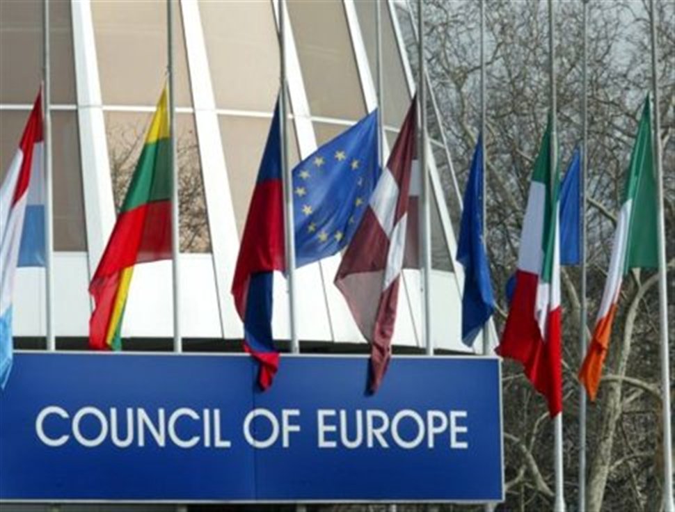 Καταδικάζει τη χρήση χημικών και το Συμβούλιο της Ευρώπης