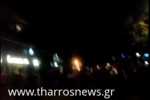 ΒΙΝΤΕΟ-Ένταση έξω από τα γραφεία της Χρυσής Αυγής στην Καλαμάτα