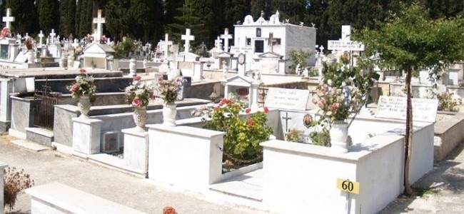 Έκλεψαν χρηματοκιβώτιο από κοιμητήριο