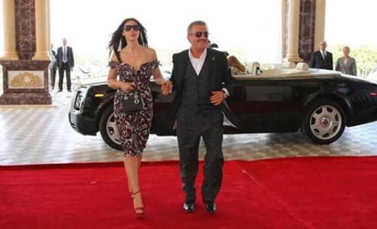 Ένας εκκεντρικός ολιγάρχης για τη Μόνικα