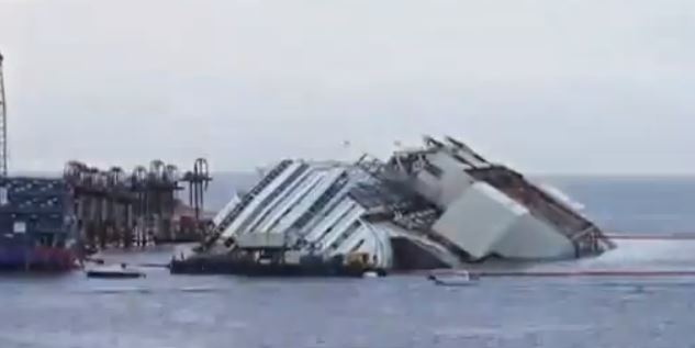ΒΙΝΤΕΟ-Η ανέλκυση του Costa Concordia σε 30”