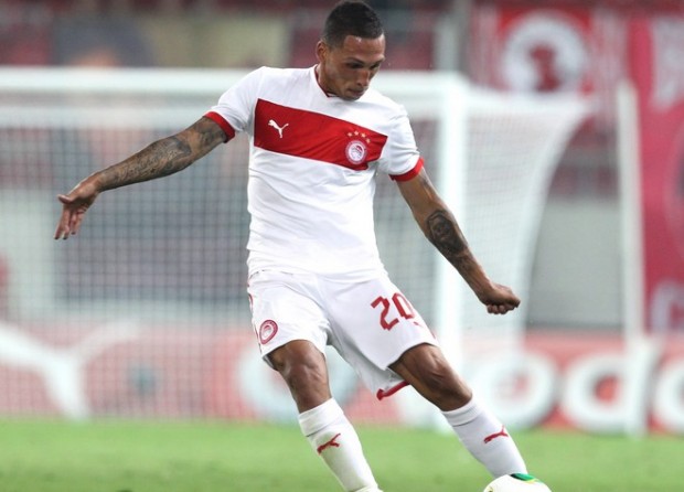 Μπήκε στην αποστολή ο Χολέβας