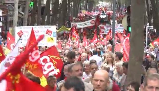 BINTEO-Χιλιάδες διαδηλωτές στη Γαλλία