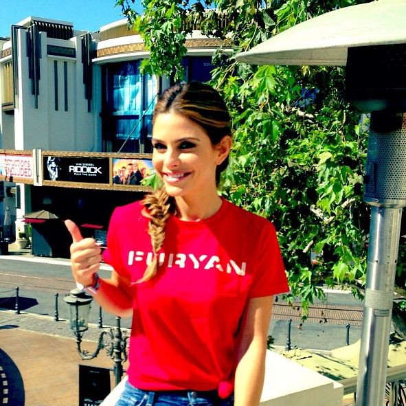 ΦΩΤΟ-Η αγκαλιά της Μenounos με τον…